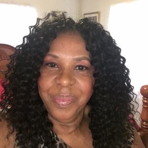 Meet your Posher, Juanita